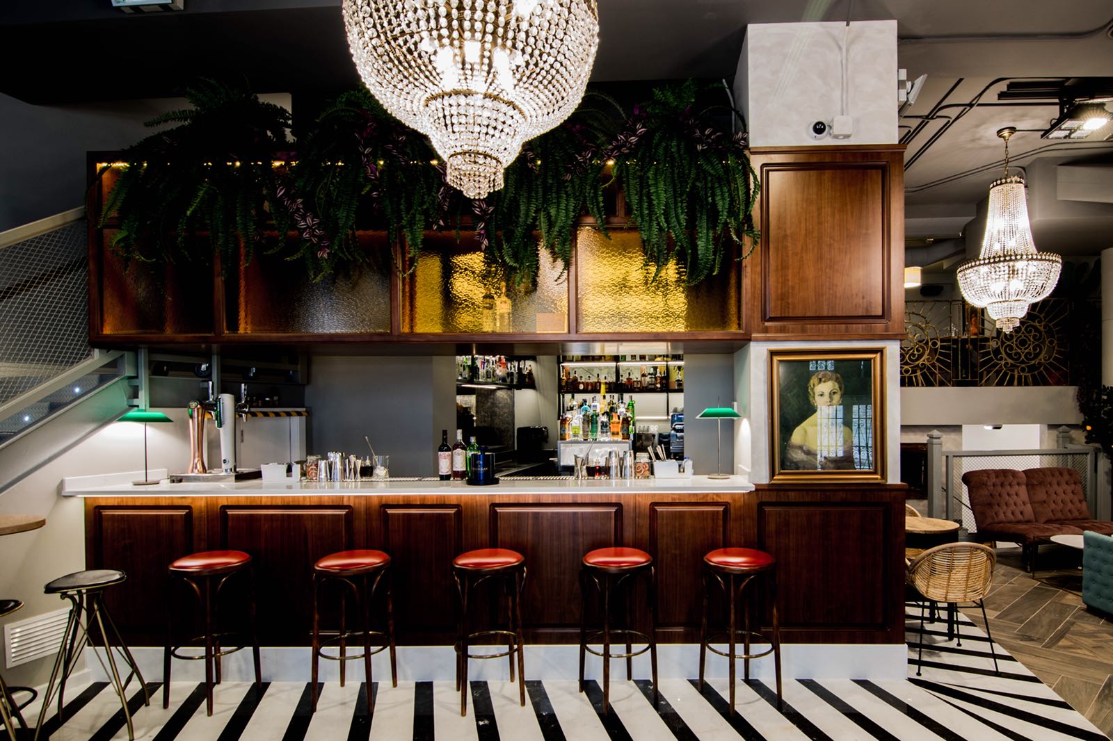 discover-valencia-s-top-cocktail-bars-with-this-helpful-guide